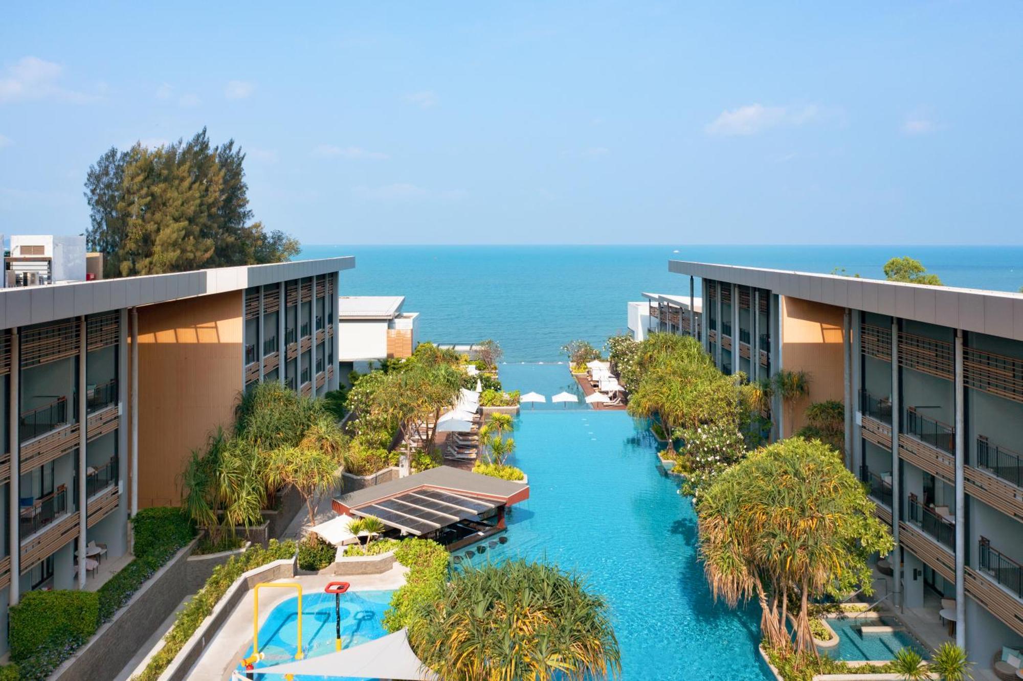 Renaissance Pattaya Resort & Spa Na Chom Thian Exterior photo